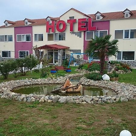 Hotel Konstantina Rodopoli Exteriér fotografie