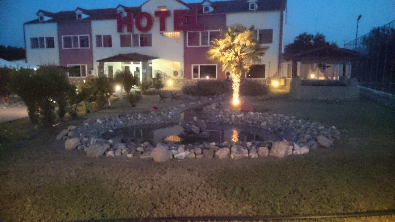 Hotel Konstantina Rodopoli Exteriér fotografie